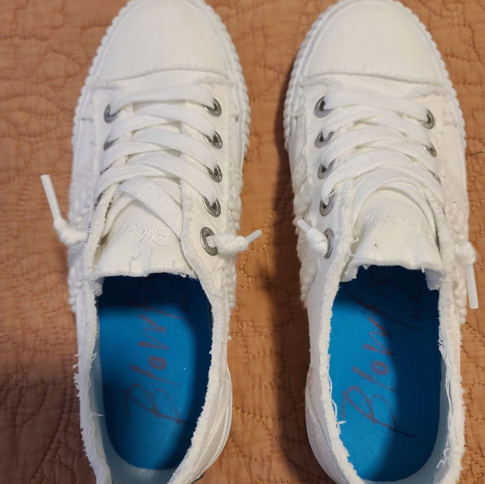 Blow Fish slip on size 6.5 shoe